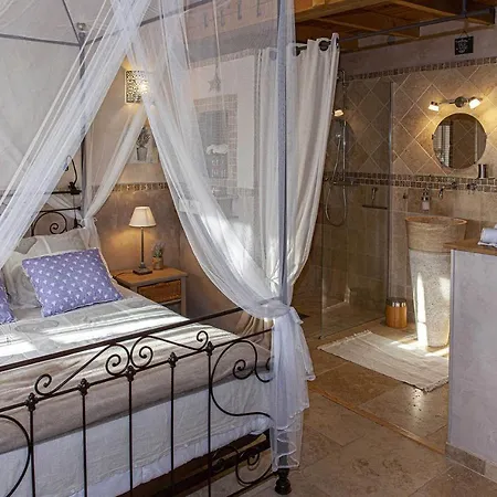Bed & Breakfast Mas Des Rabasses 3*